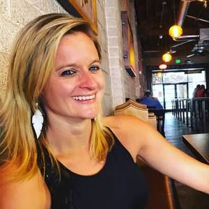 Meet your Posher, Cassandra